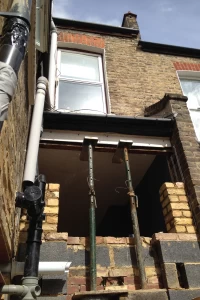 Rear reception window