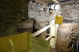 Underpin shuttering