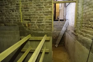 Underpin shuttering