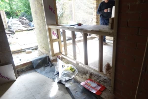 Breakfast bar partition