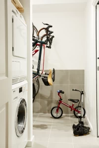 Laundry & bike store