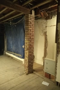 Reception strip-out