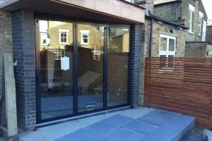 Bi-fold door system