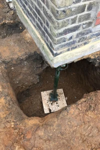 Mass pad underpin excavation